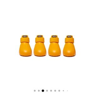 Wagwellies shoes for dogs in yellow XS new